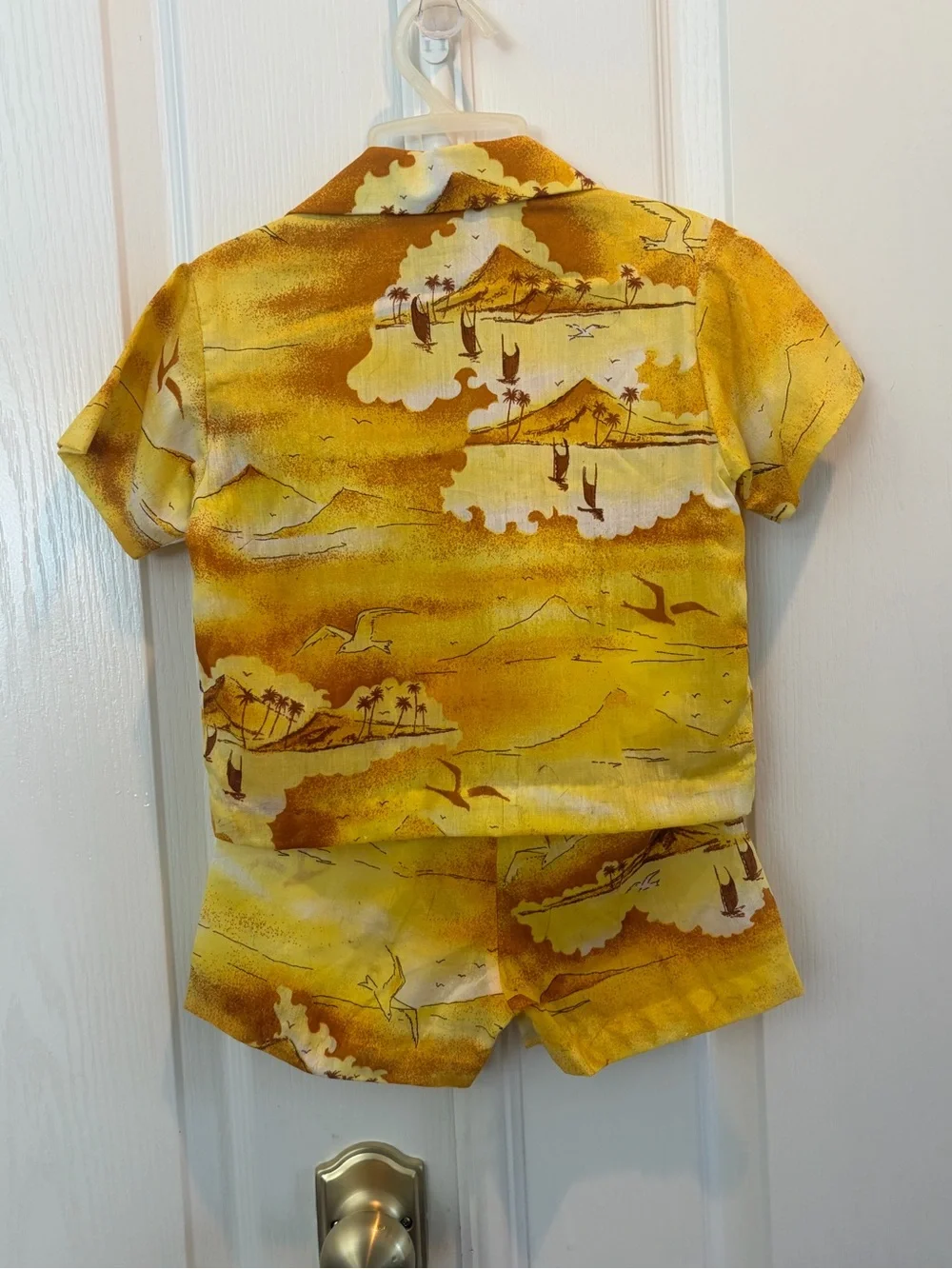 Vintage NAPILI 60’s/70’s Yellow Hawaiian Print Kids Button-Down Matching Set